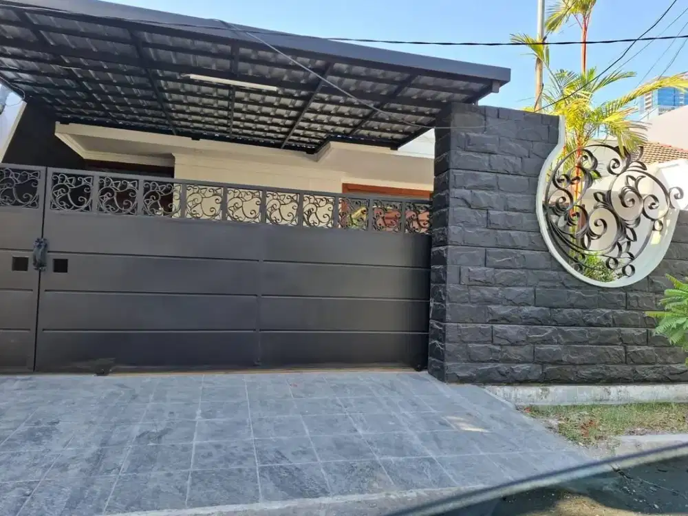 RUMAH KERTAJAYA INDAH Hadap: selatan Lebar jalan: 3 mobil