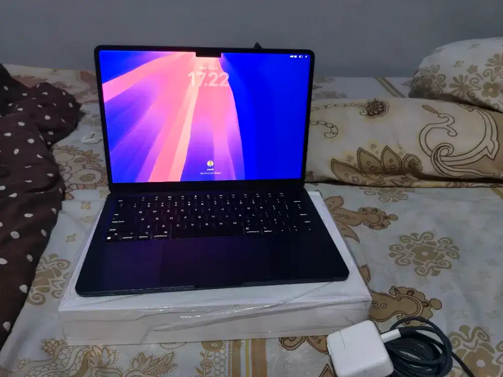 Macbook air m2 cpo 8/256 garansi off