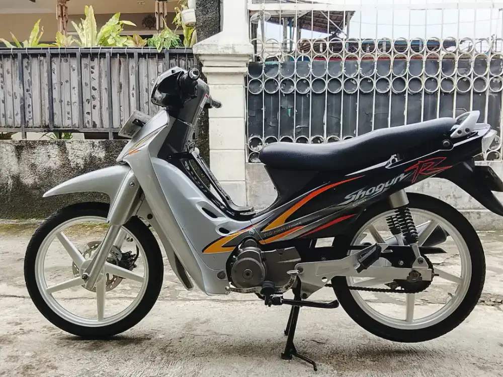 Shogun R tahun 2002
