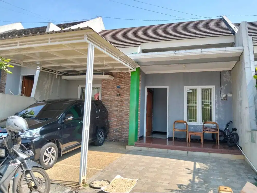 Sewa Rumah Semi Furnished, 2KT, Luas 60m², Banyumanik