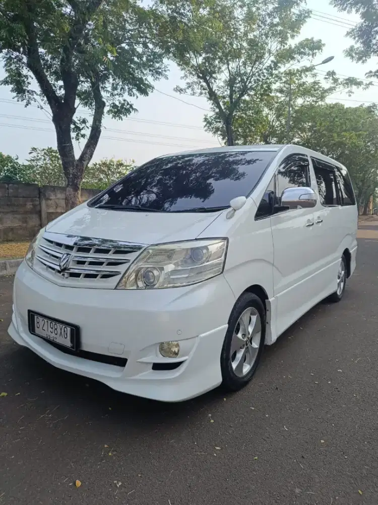 Alphard tipe tertinggi