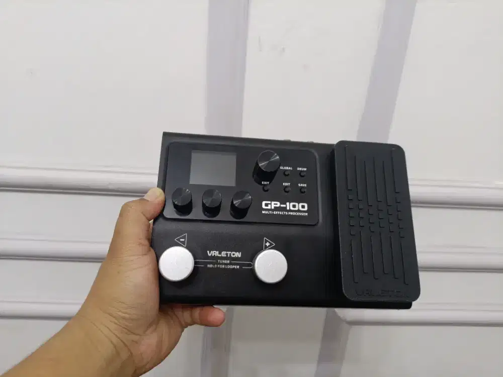 Valeton gp100 Multi-Effect Guitar