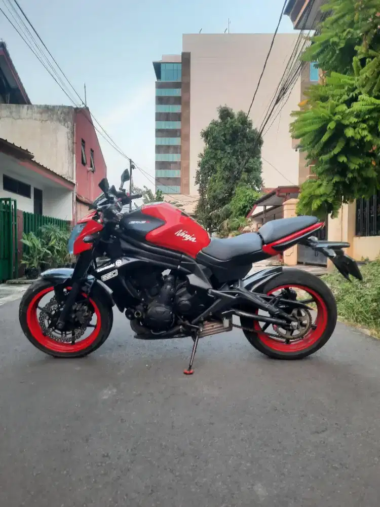 Di Jual Kawasaki Ninja er6n 650cc tahun 2012