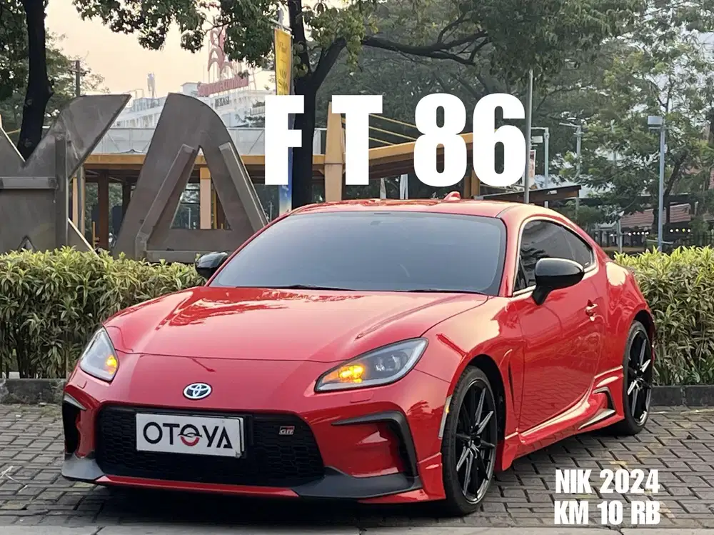 (LIKE NEW) FT 86 GR AT 2024
