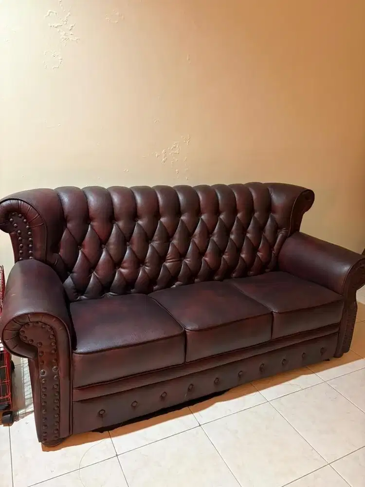 Dijual sofa 3 seater bahan kulit