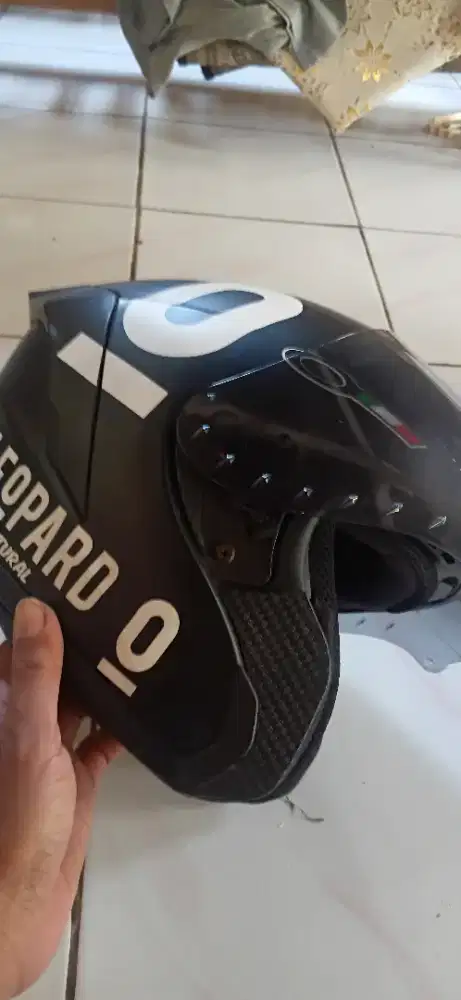 jual helm bekas
