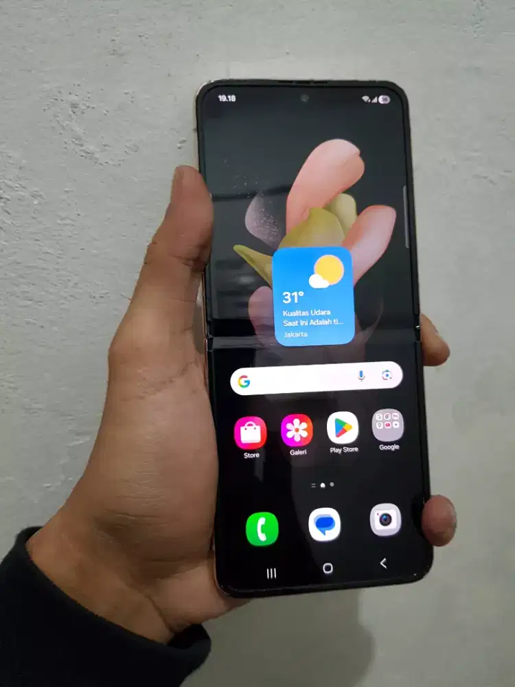 Samsung z flip 4 8/256gb unit hp only murmer aja