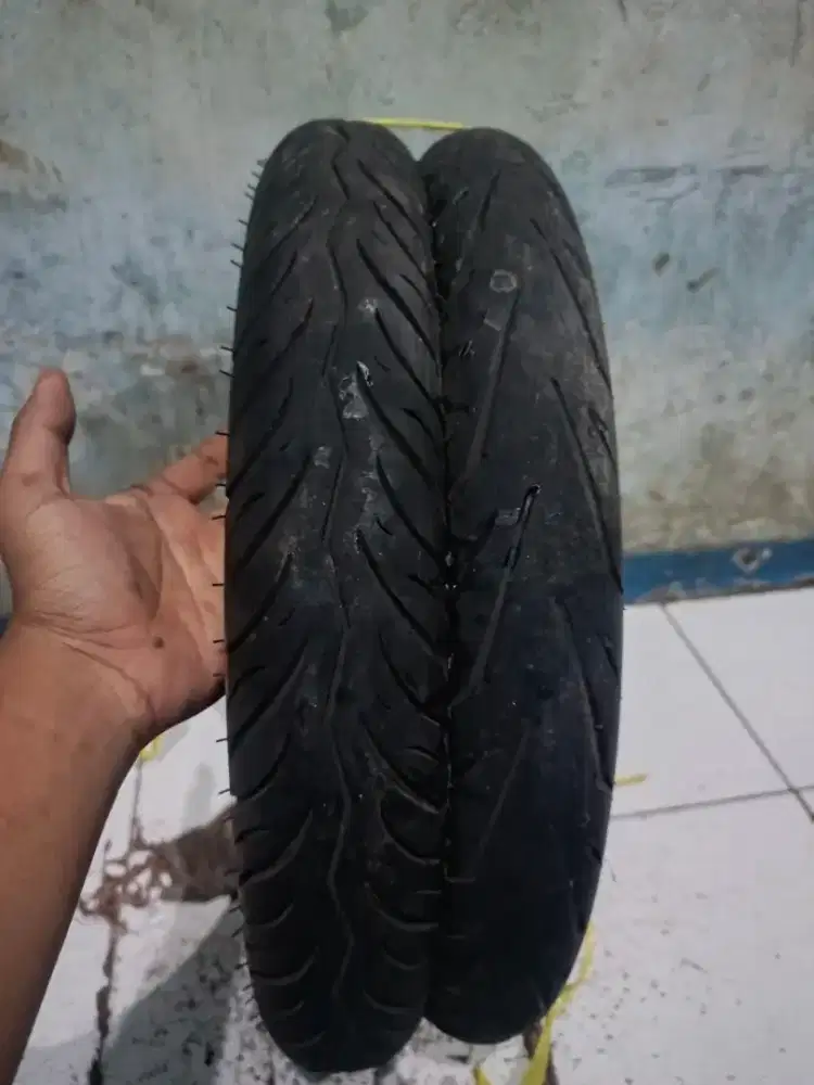 ban motor IRC depan belakang