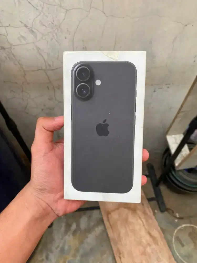 Iphone 16 new 128gb black
