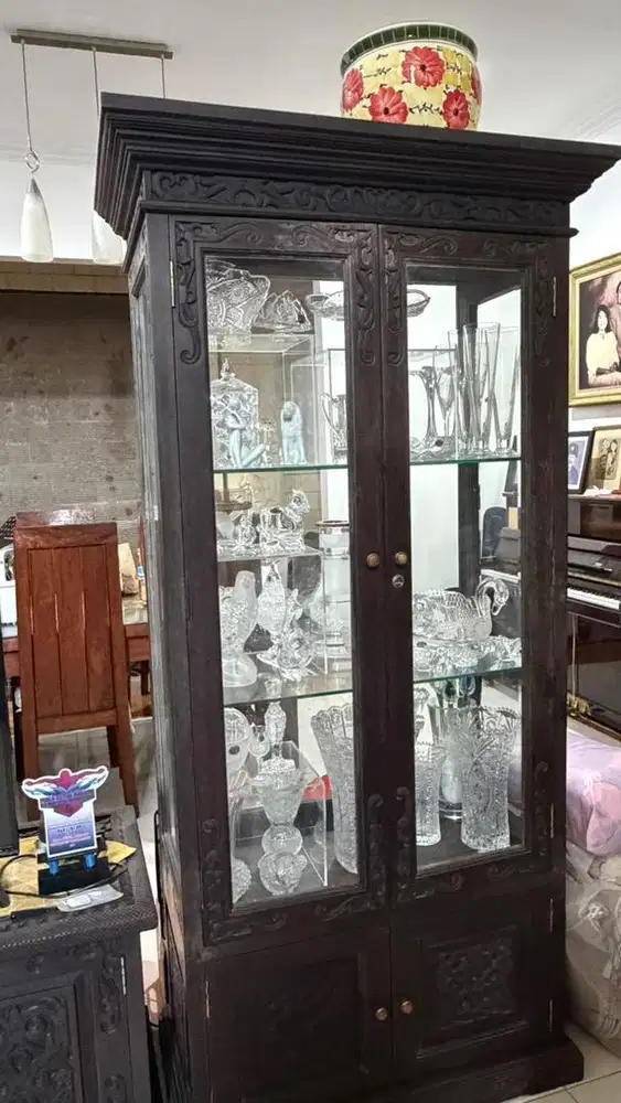Furniture Kayu Ulin Kalimantan