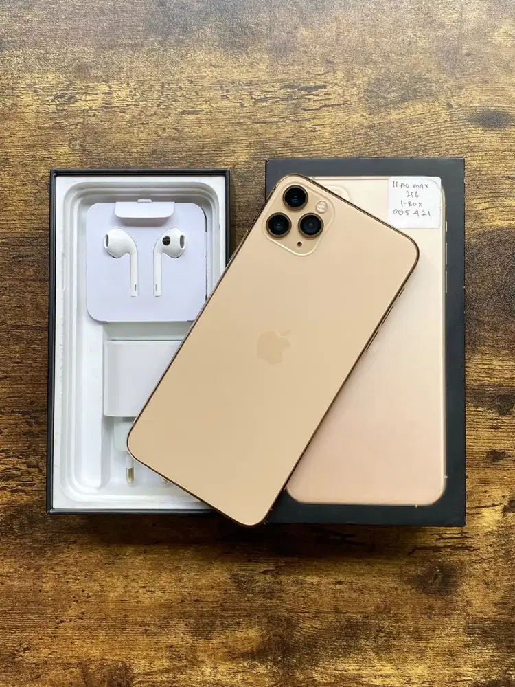 iPhone 11 Pro Max 256GB Gold — Pemakaian Pribadi Mulus & Siap Pakai!