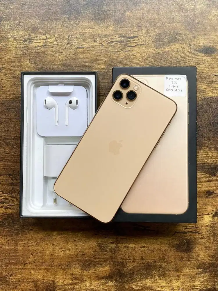 iPhone 11 Pro Max 256GB Gold — Pemakaian Pribadi Mulus & Siap Pakai!