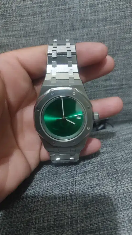 Dijual jam tangan pemberian Big Boss original autometic