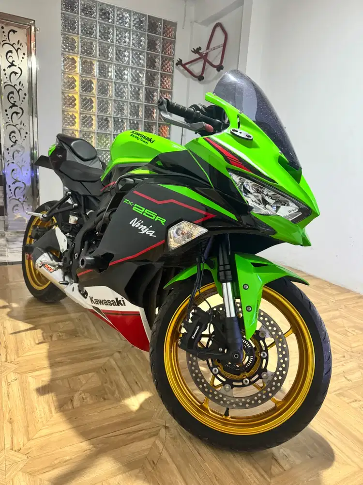 Kawasaki ninja zx25r abs