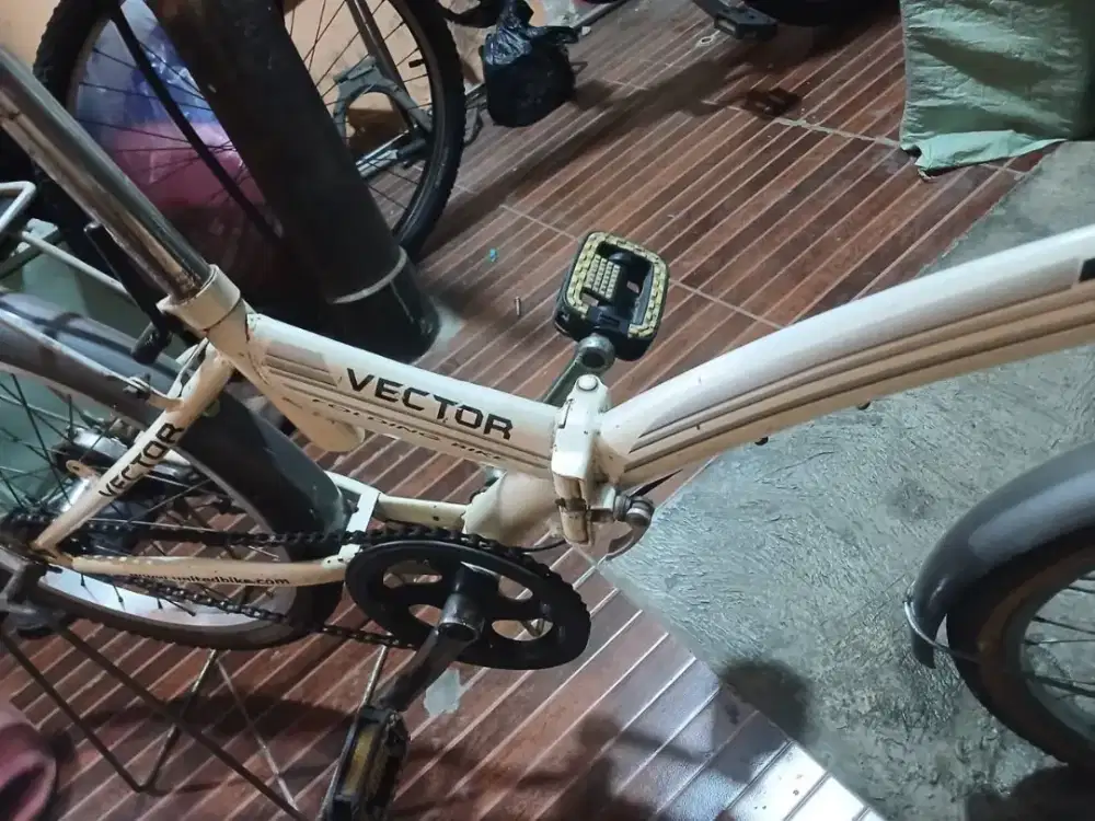 Sepeda lipat vector