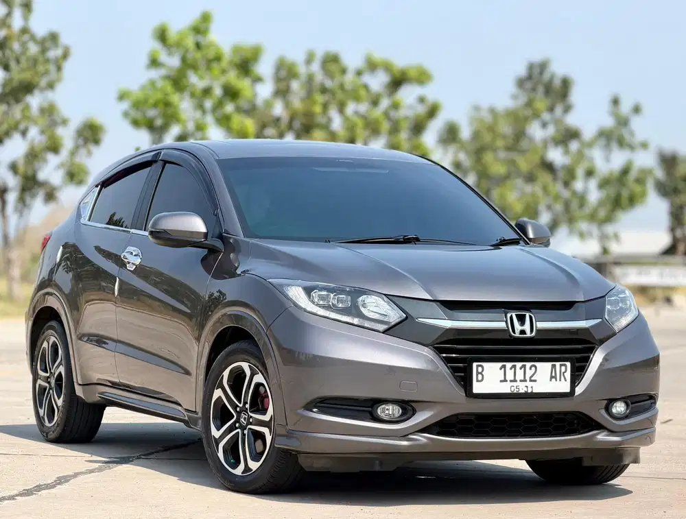 DP 4 jt! DIJUAL HONDA HRV 1.8 PRESTIGE MATIC 2016 Antik Spt Baru!!