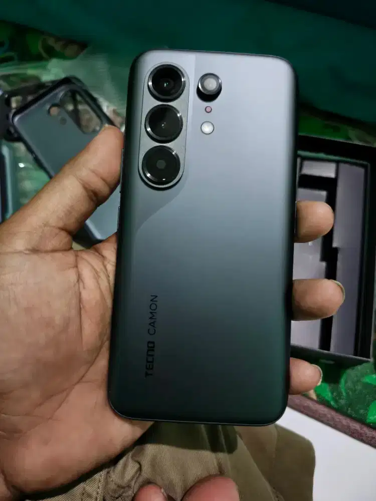 Tekno camon 50 pro 8/256 fullset