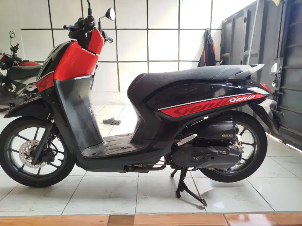 Honda genio pajak hidup