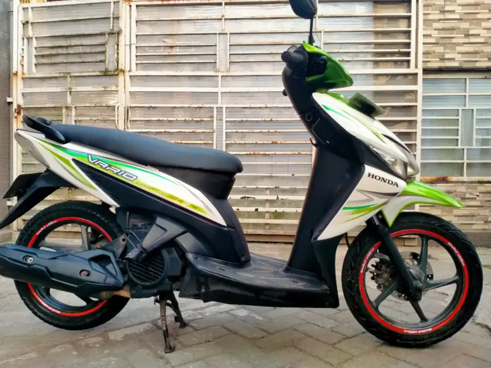 Honda Vario lengkap motor sehat walafiat keterangan detail dibawah