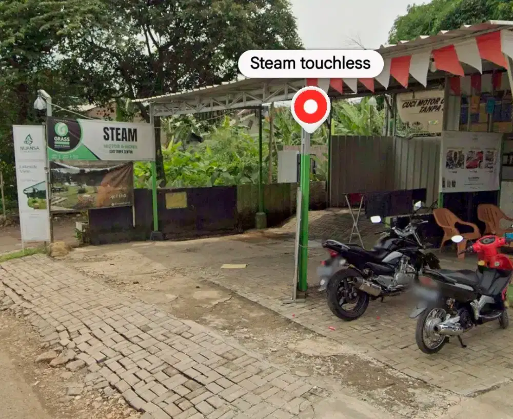 Karyawan Steam motor mobil