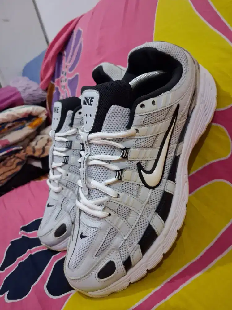Original Nike P6000 Grey

Size 42½ Insole 27cm