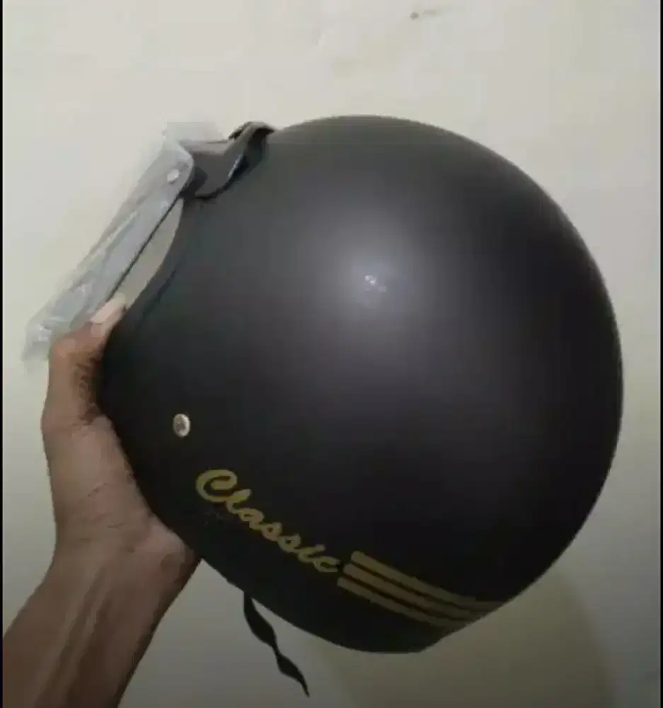 Dijual cepat helm bogo pria wanita 6 buah