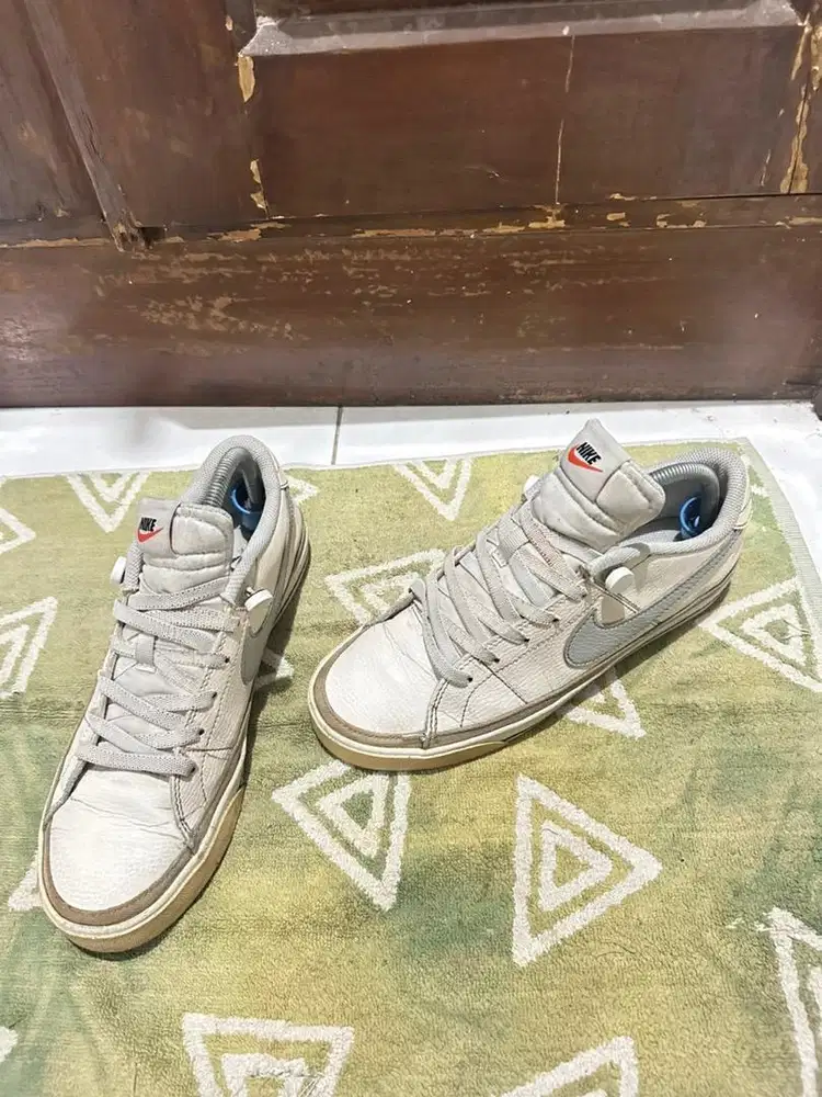Sepatu Nike court size 41