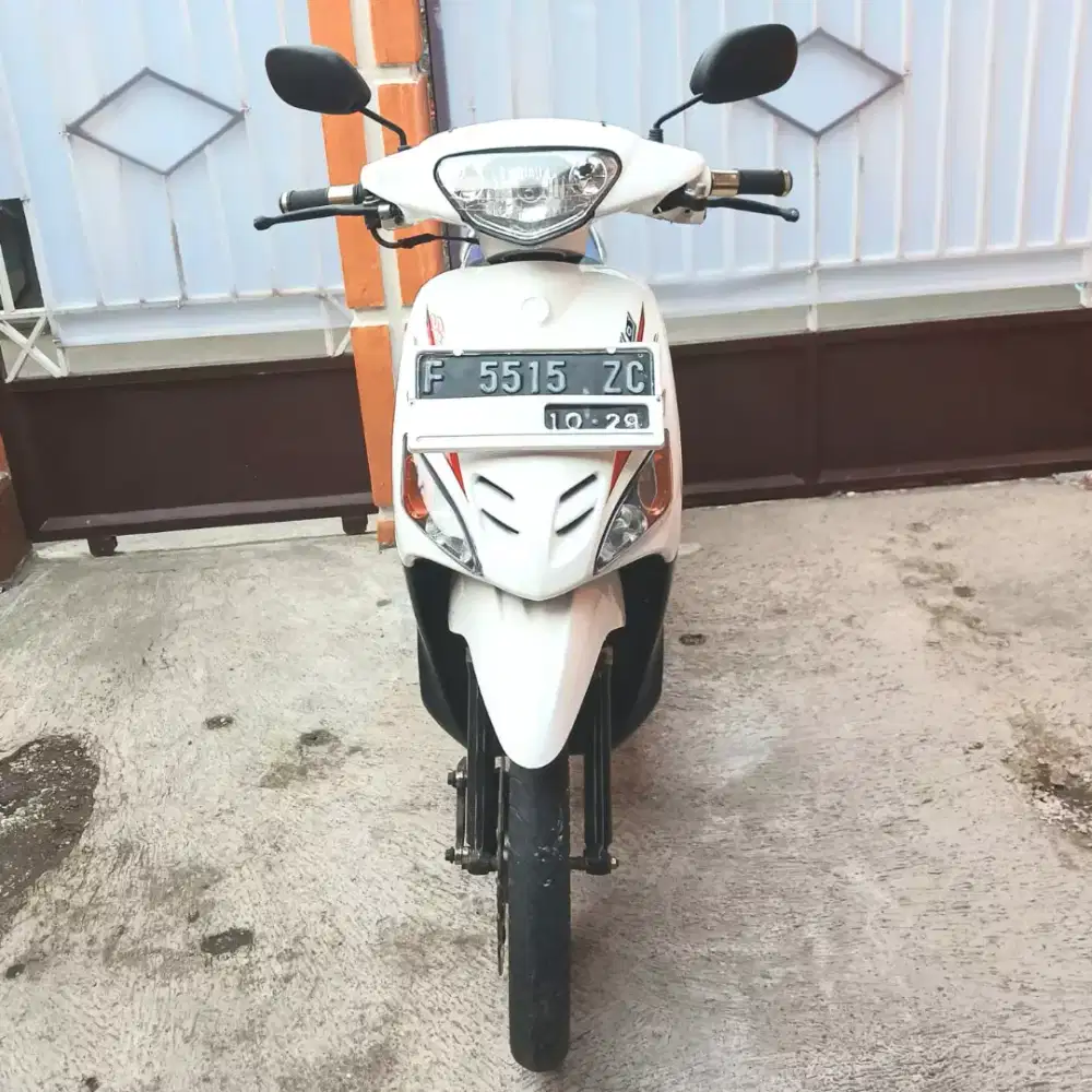 mio  2009, ( stnk bpkb lengkap)