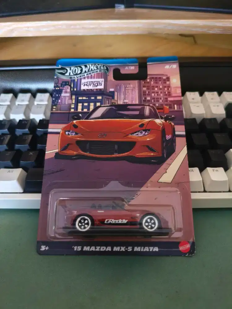 Hot Wheels Compac king
Mazda mx 5