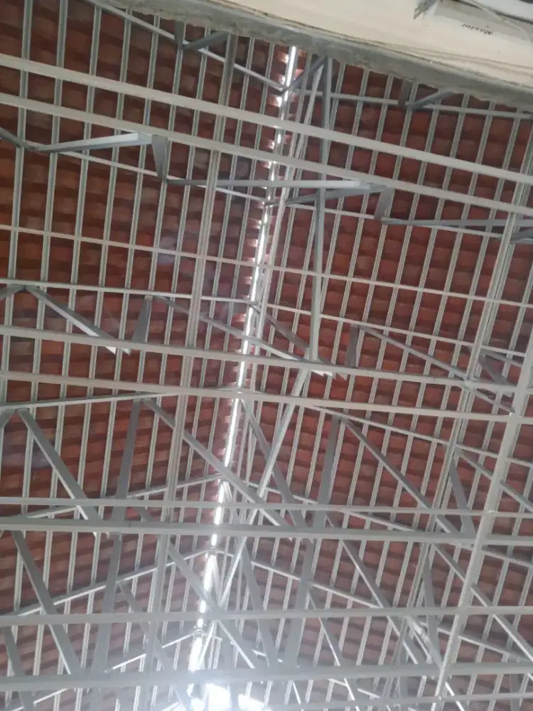 tukang pasang baja ringan