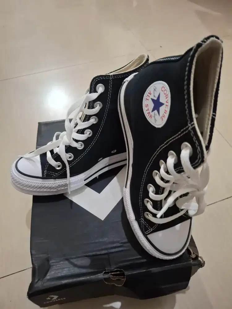 Converse Taylor All Star Classic Wedge Platform.