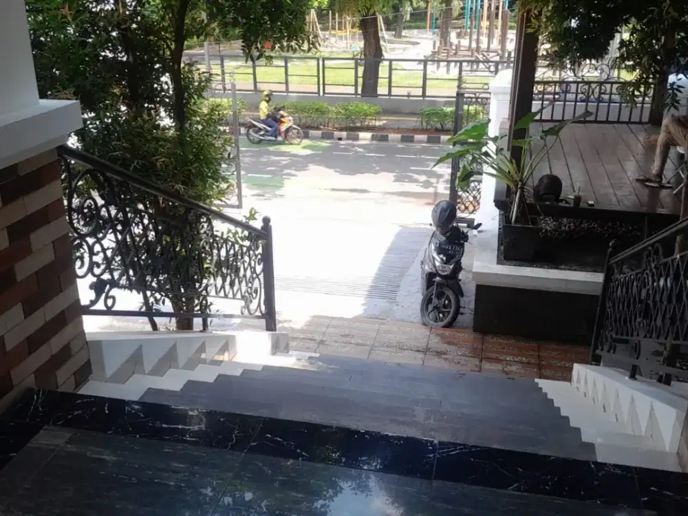 Disewakan Cepat Rumah 3+1Br Luas 387m2 Di Area Menteng Jakarta Pusat