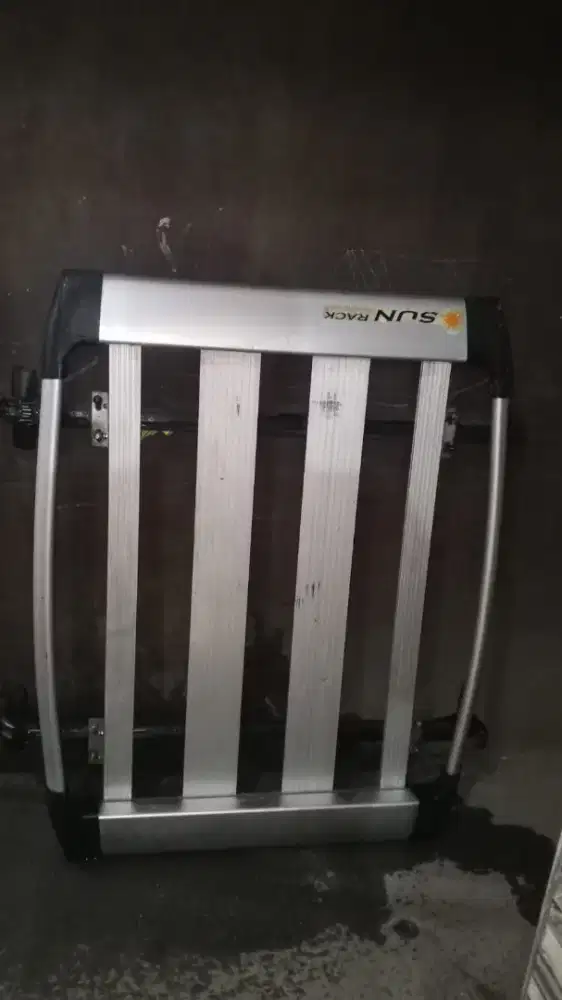 Sun rack d jual aja siapa tau ada yg minat