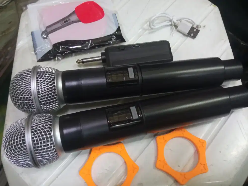 2bh mic wireless karaoke Uhf baru, jarak 15m