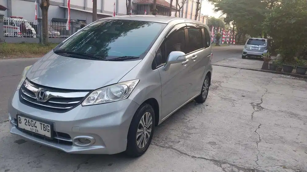 Honda Freed 1.5 e psd at ac doble 2013 Bensin