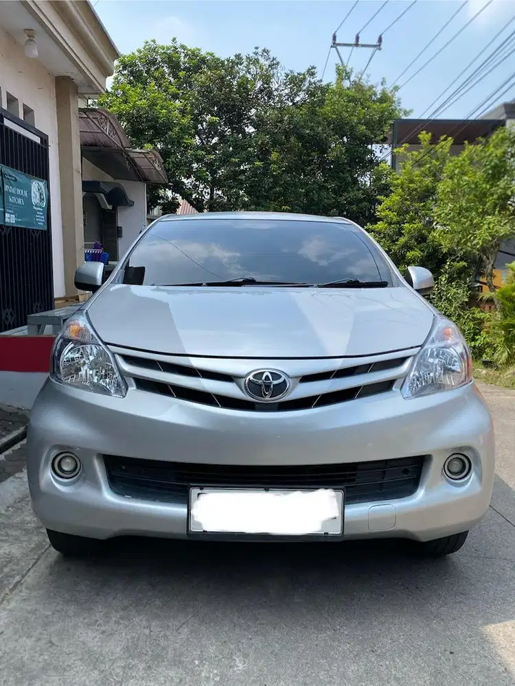 Toyota Avanza E Matic 2013