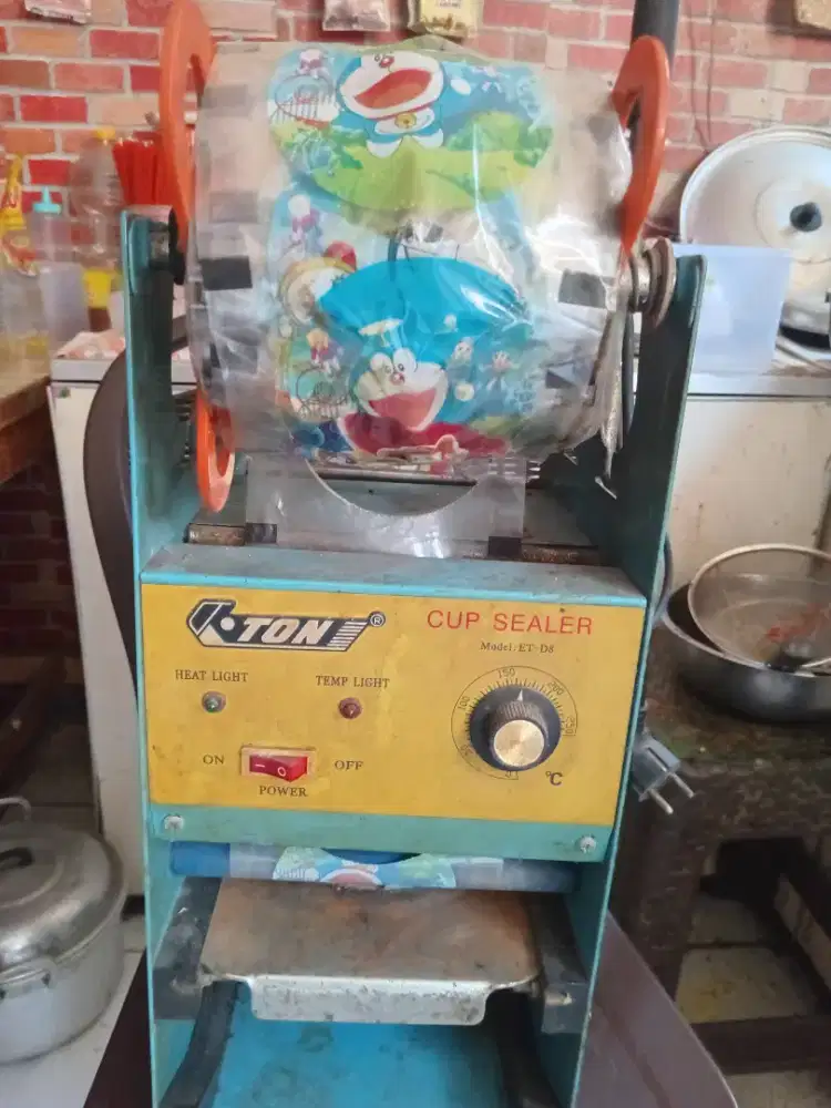 Mesin  SEALER CUP SOFT DRINK