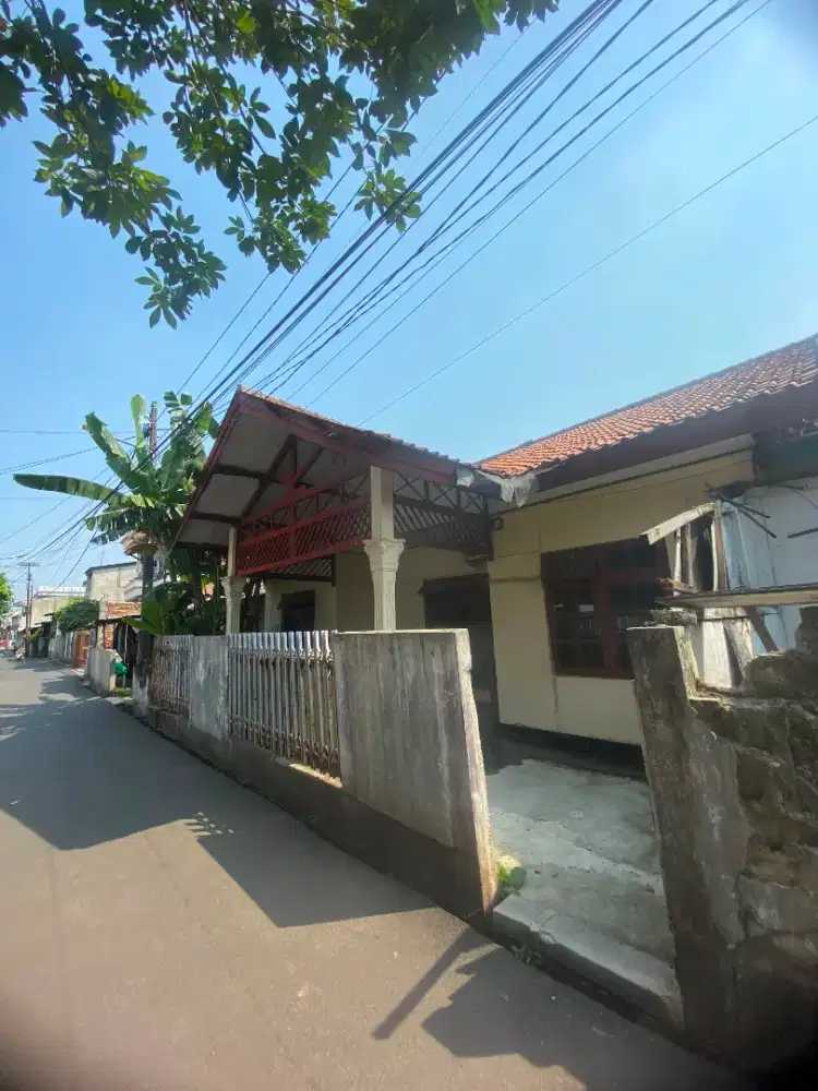 Dijual Rumah Strategis Pondok Gede Sertifikat SHM