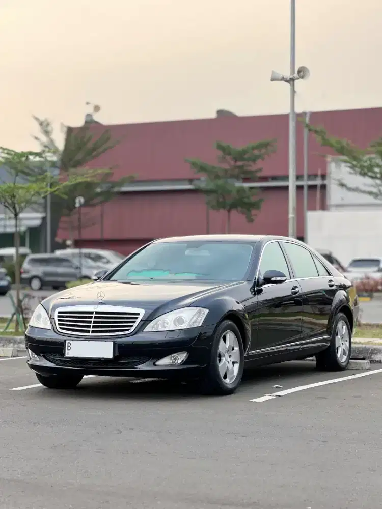 MERCEDES BENZ S350L W221 2008

NIK 2008