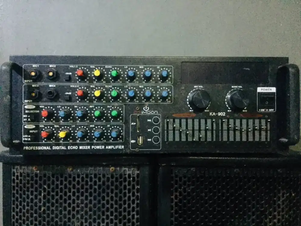 Soundsystem Amplifier + 2 Speaker