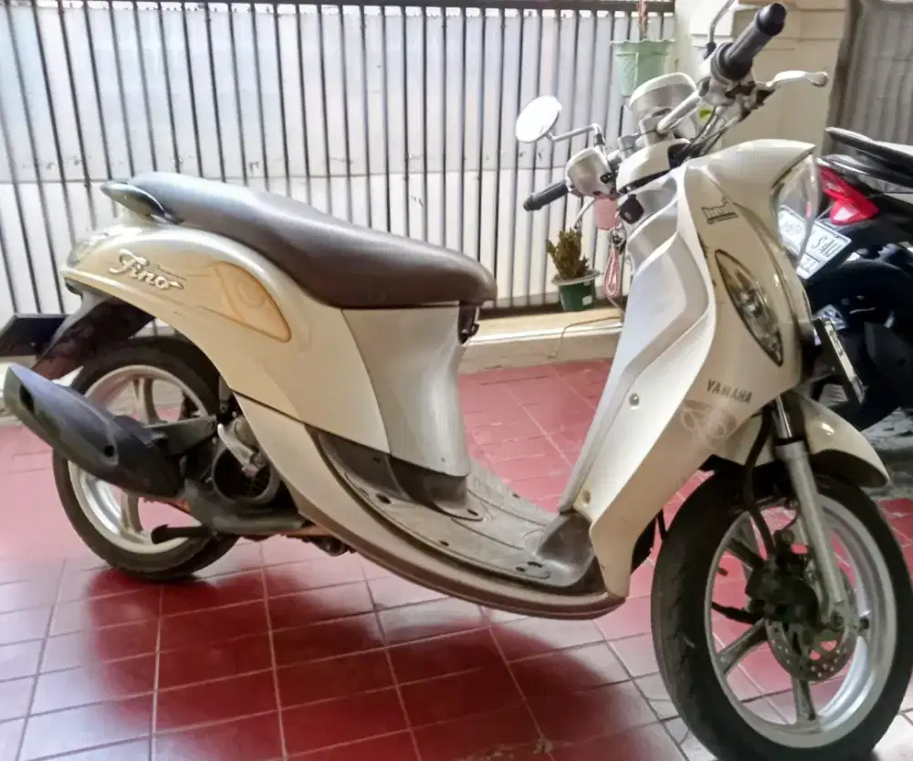 Yamaha Fino Premium Fi 2019 Putih ori lengkap siap pakai mantaap.