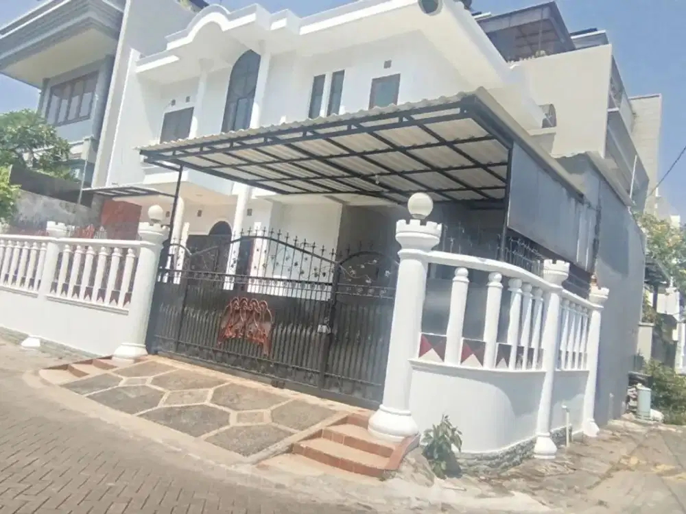 Rumah hoek 2 lantai 4 kamar, 3 WC di Taman Sunter Agung 2, Papanggo
