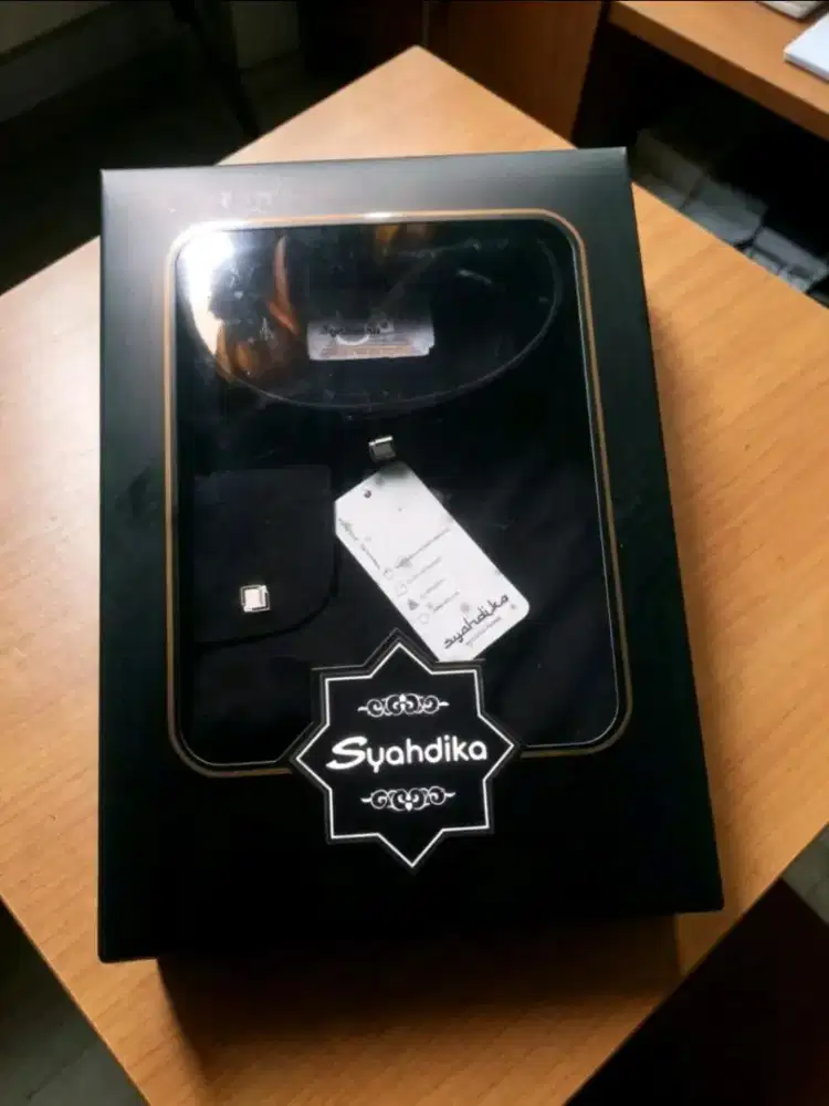 Jubah Syahdika ukuran L, baru