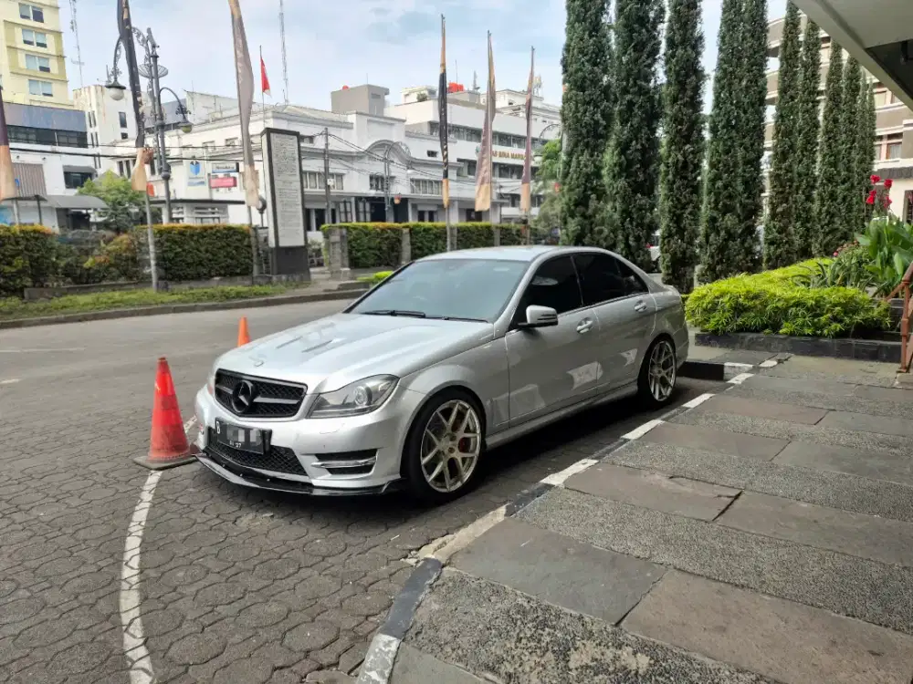 Mercedes Benz W204 C250 2012