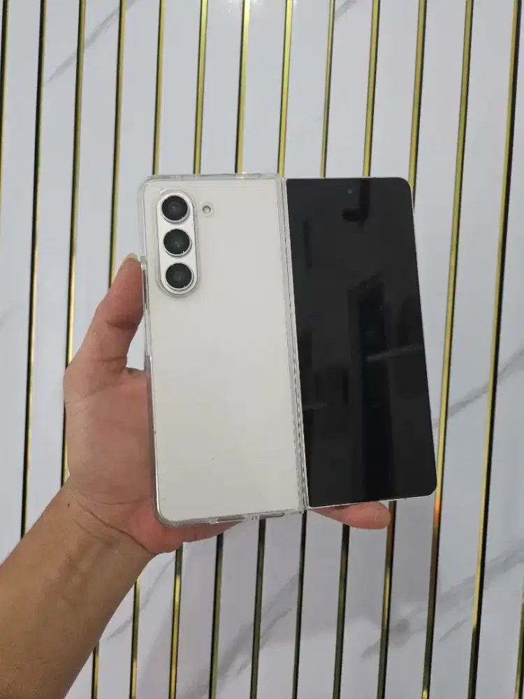 Samsung Z Fold 5 256gb Cream Resmi Sein (-layar dalam)