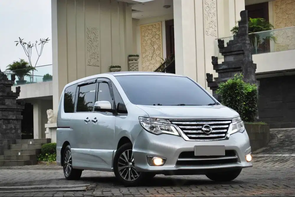 NISSAN SERENA 2.0 HIGH WAY STAR A/T 2015