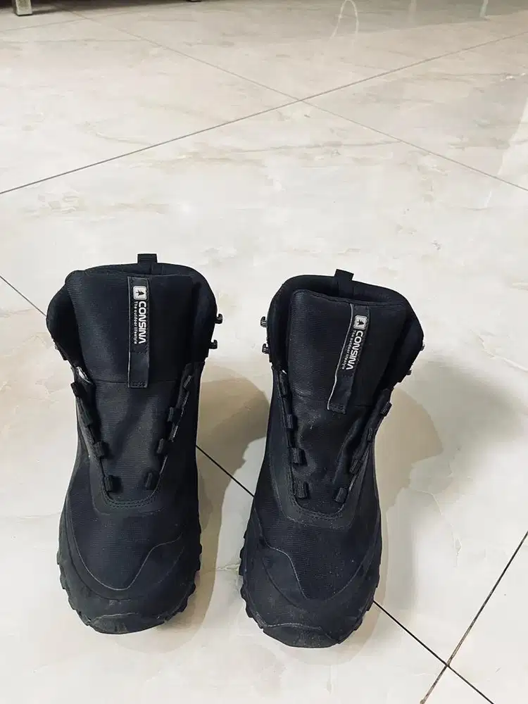 Sepatu Gunung consina