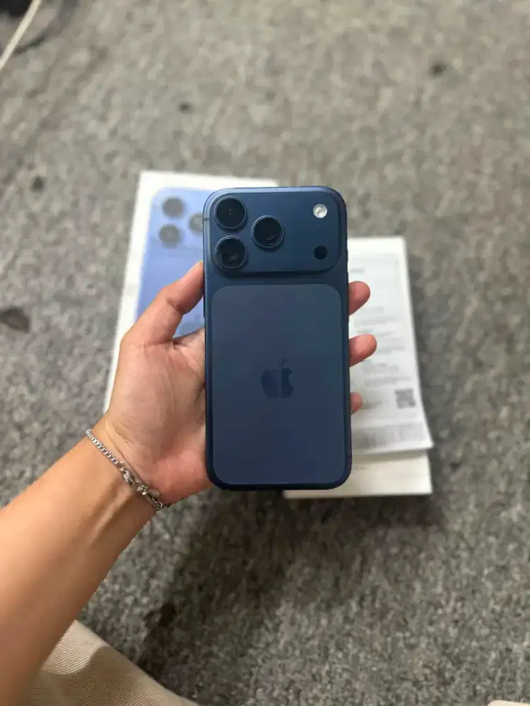 Iphone 17 Pro 256gb iBox Like New
