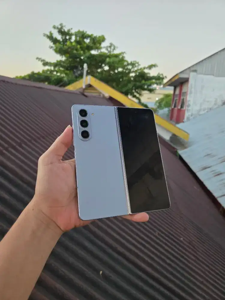 SAMSUNG Z FOLD 5 256GB ICY BLUE RESMI SEIN (-layar dalam)