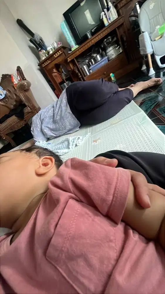 Baby Sitter/Jaga Balita